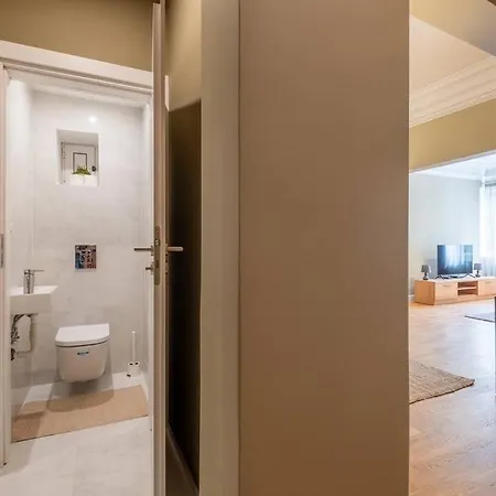 Apartment Stunning Luxury 3 Bedroom In The Heart Of Town Sofia