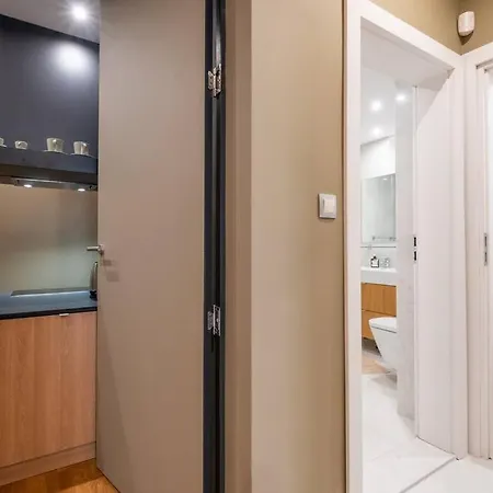 Stunning Luxury 3 Bedroom In The Heart Of Town Apartment Sofia