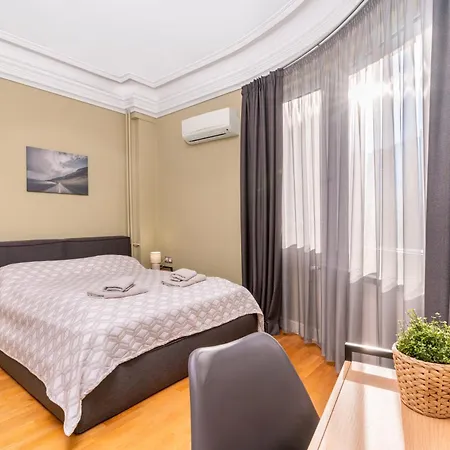 Stunning Luxury 3 Bedroom In The Heart Of Town * Sofia